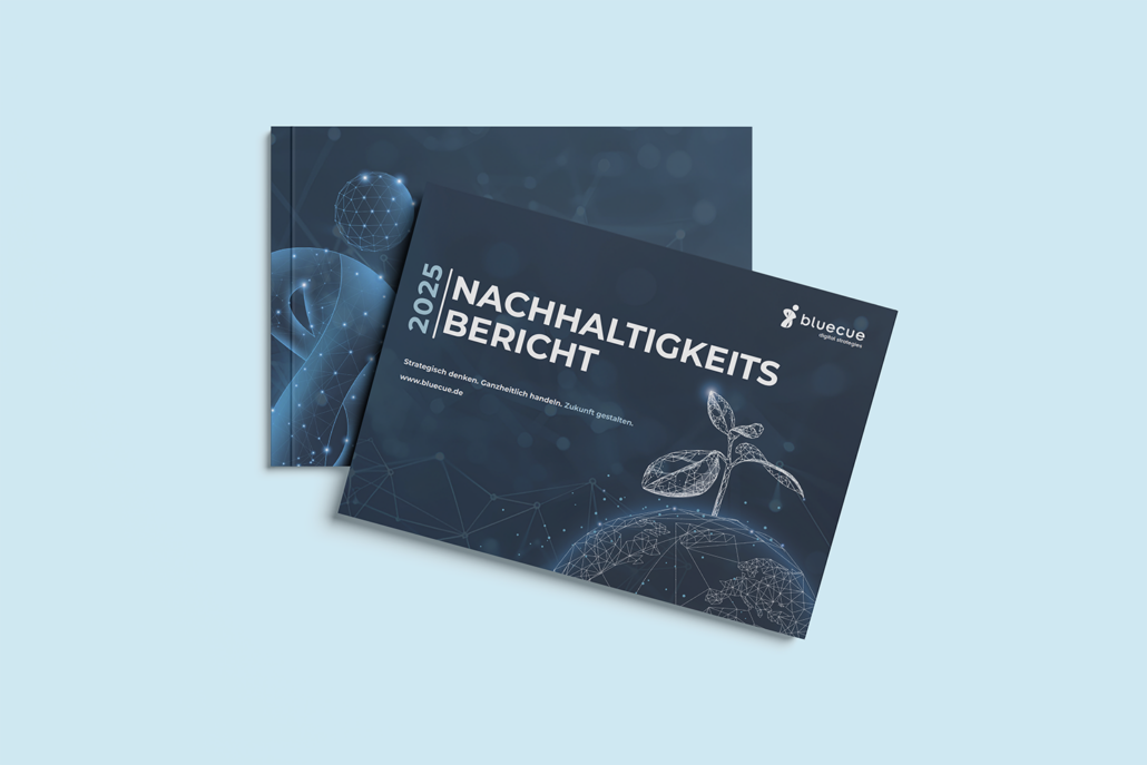 bluecue Nachhaltigkeitsbericht 2025 - Front- und Rückseite bluecue Nachhaltigkeitsbericht 2025 Mockup